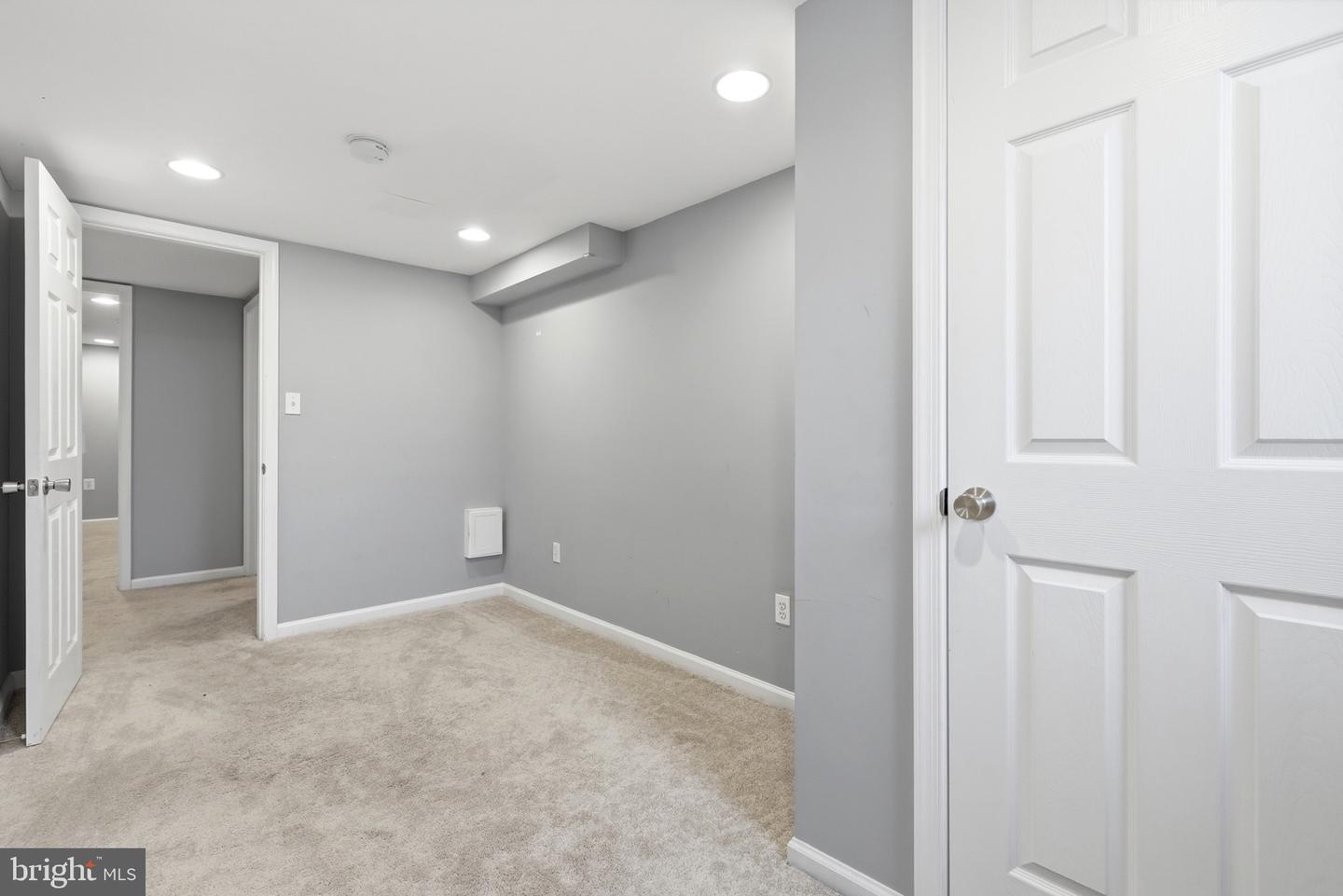 6515 Gateway Blvd Property Photo 33