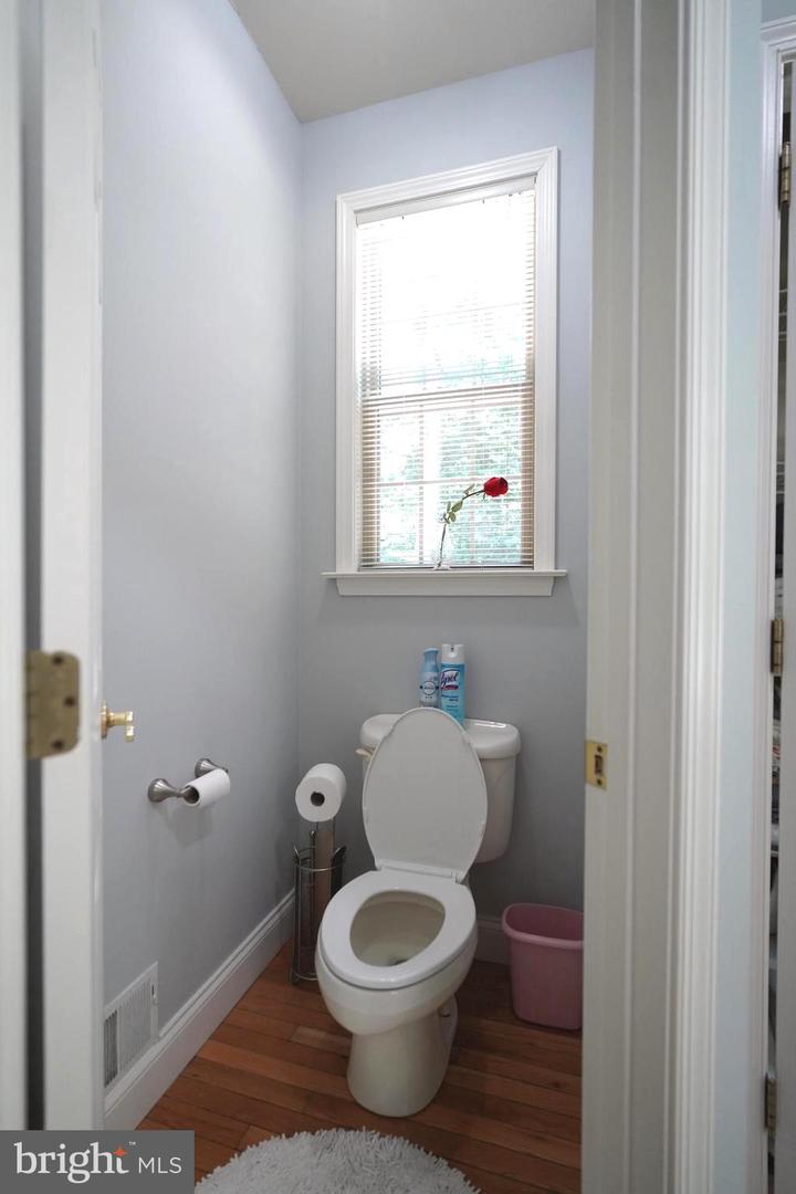 15401 Jamies Way Property Photo 32