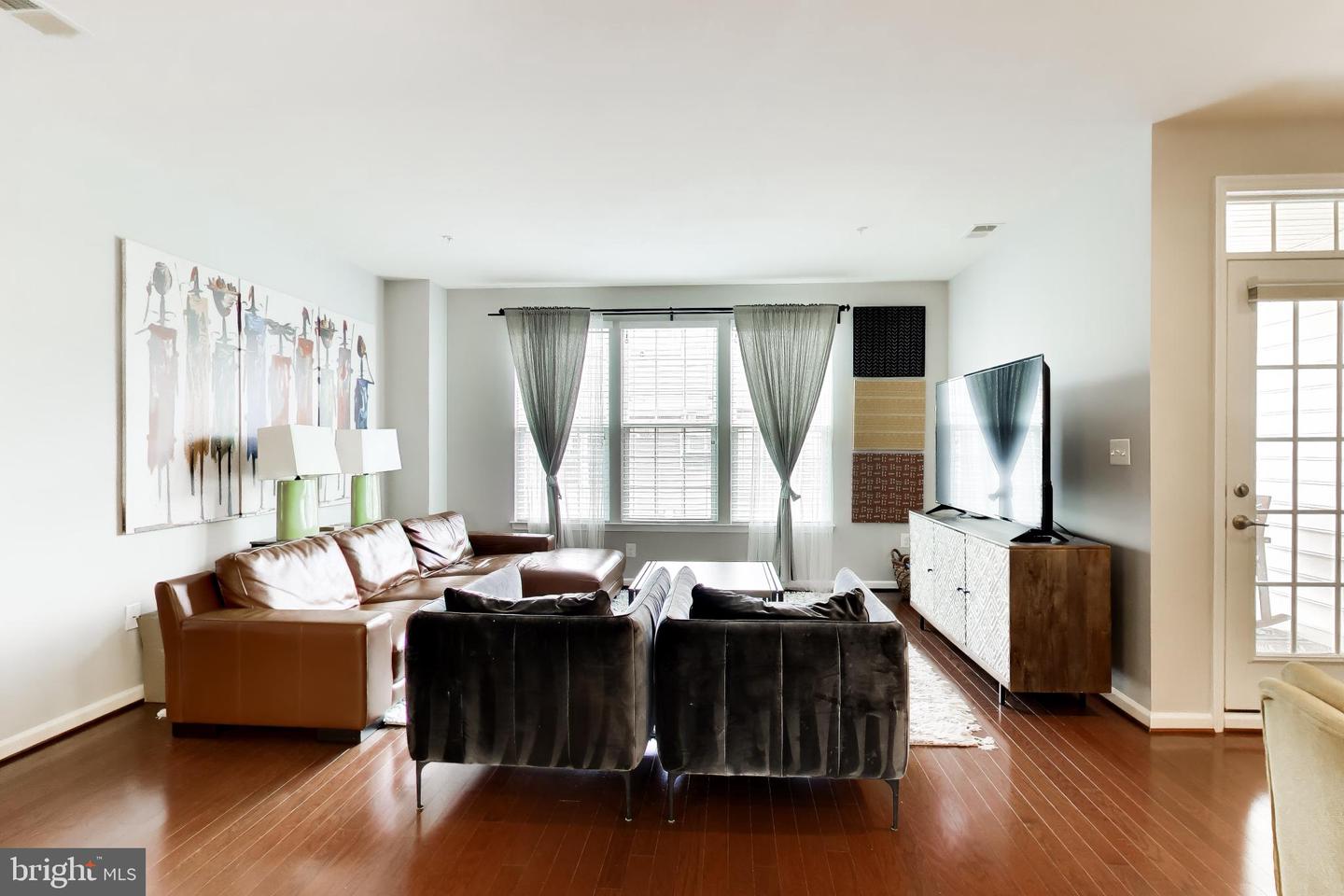 8111 Greenbelt Station Pkwy #302f Property Photo 17