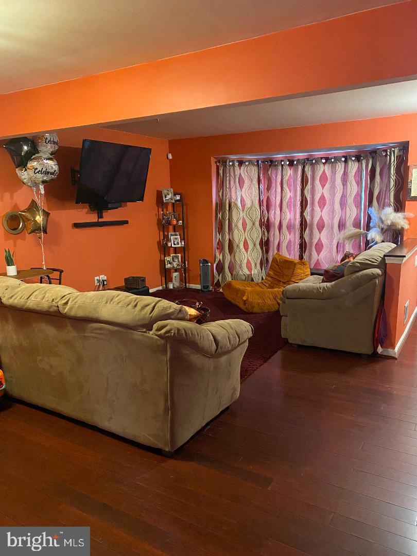 5312 Stoney Meadow Dr Property Photo 6