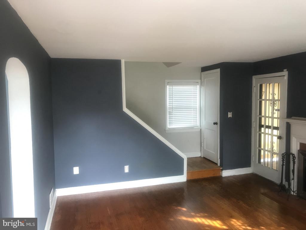 2501 Gaither St Property Photo 6