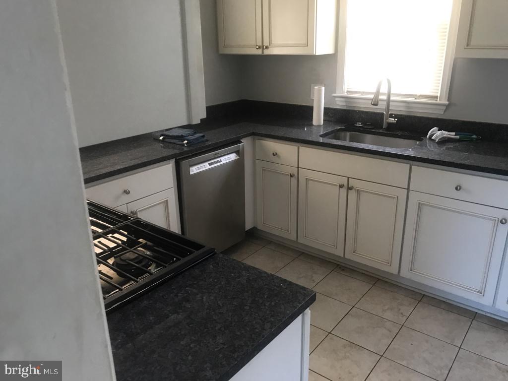 2501 Gaither St Property Photo 19