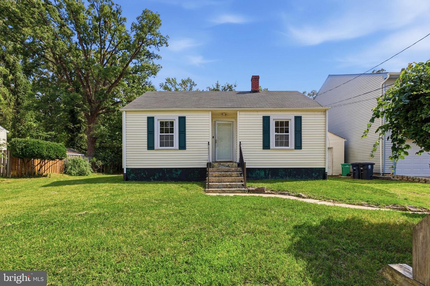6207 Woodley Rd Property Photo 1