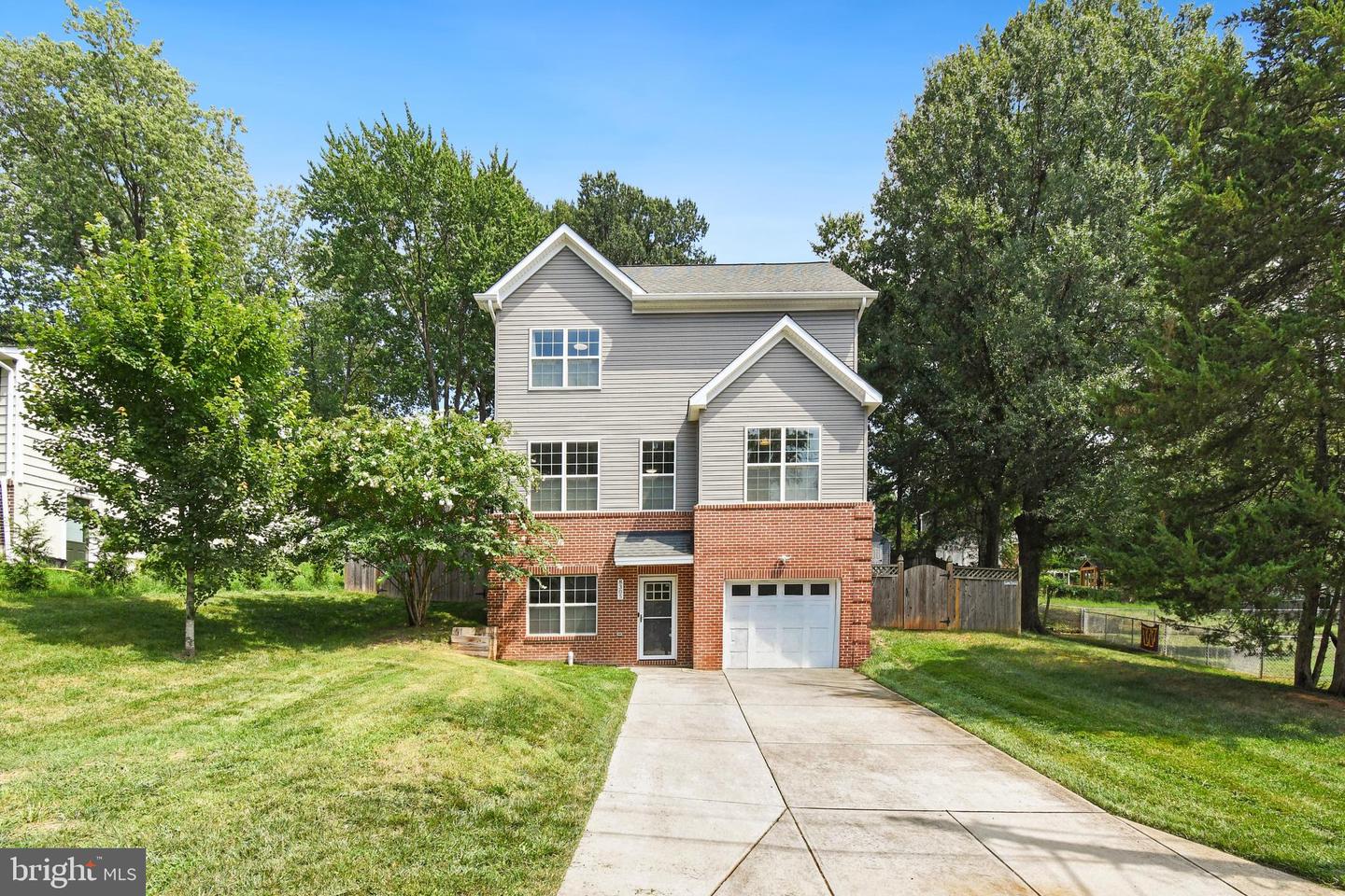 8305 CUNNINGHAM DR