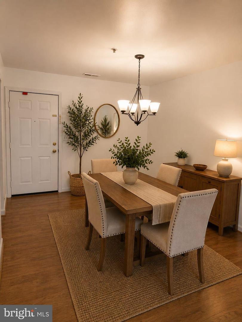 6640 Lake Park Dr 208 Property Photo 10