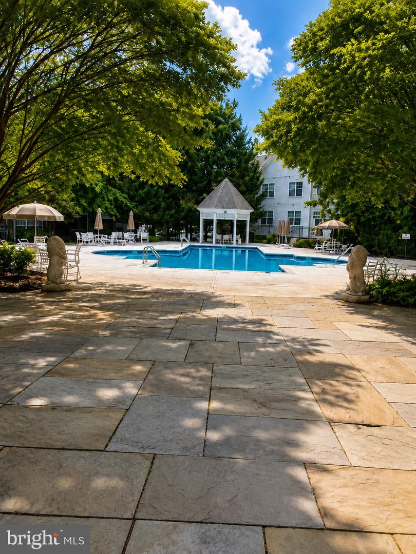 6640 Lake Park Dr 208 Property Photo 22