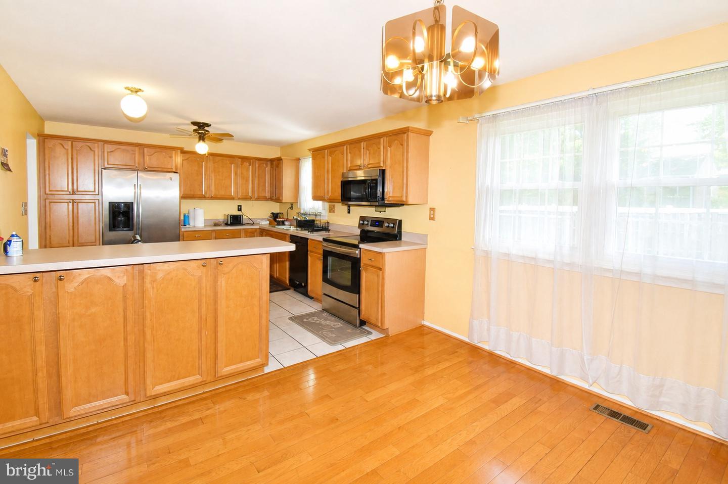 120 Essenton Dr Property Photo 8