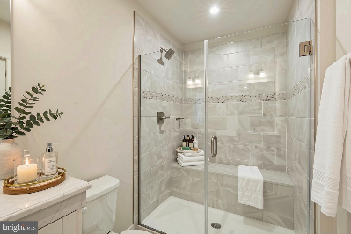 5418 Manor Park Dr Property Photo 8