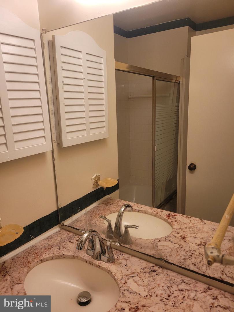 11801 Fairgreen Ln Property Photo 17