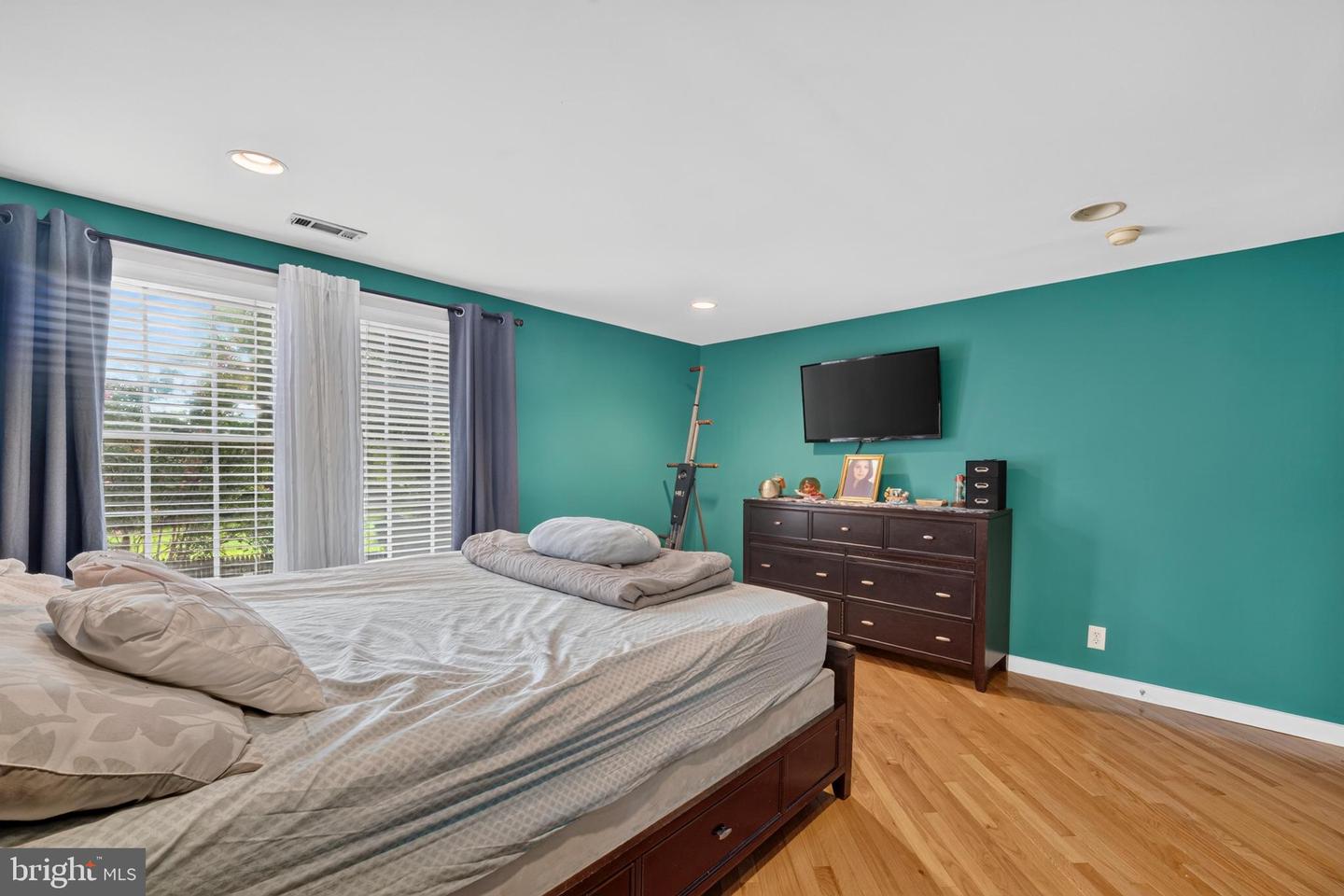 16201 Pond Meadow Ln Property Photo 29