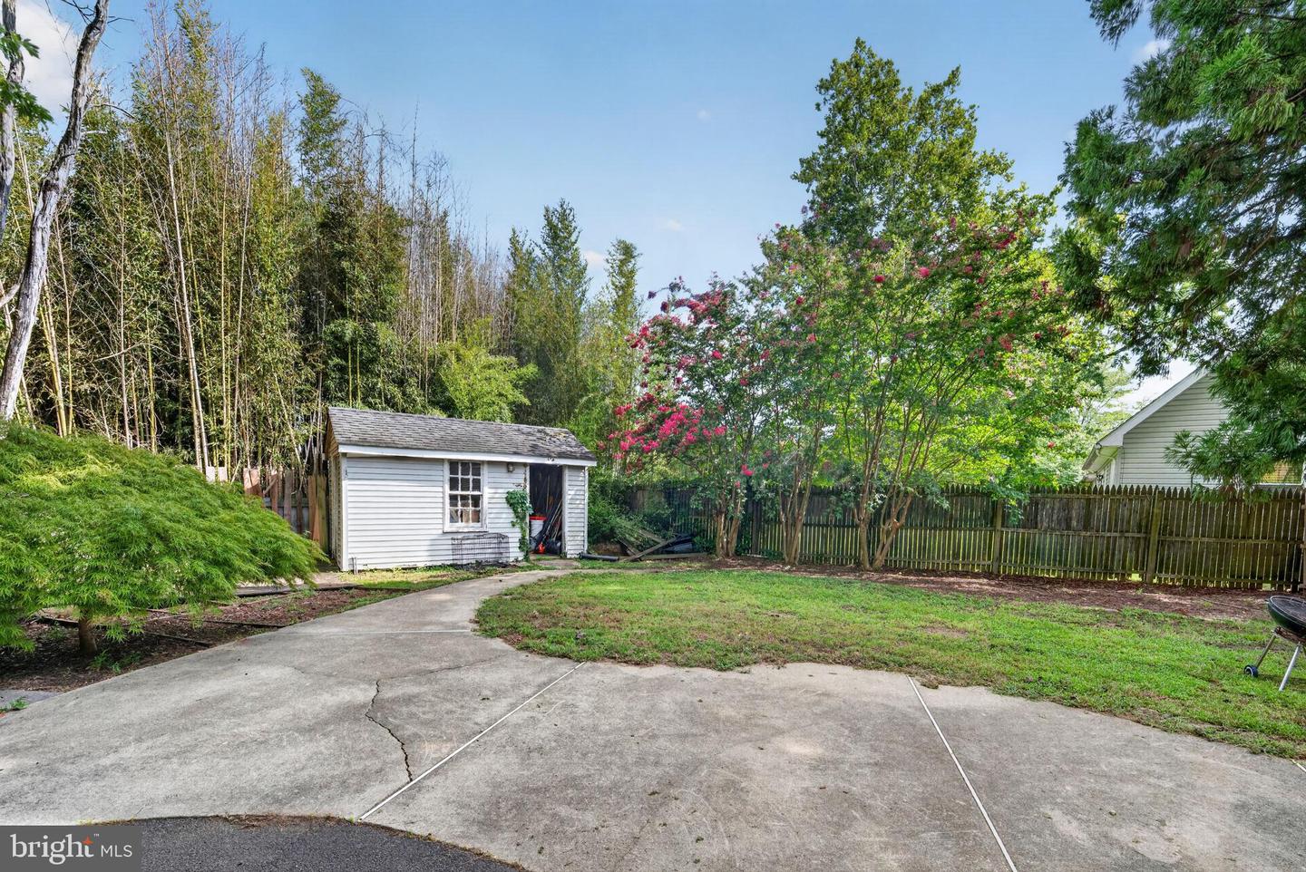 16201 Pond Meadow Ln Property Photo 46