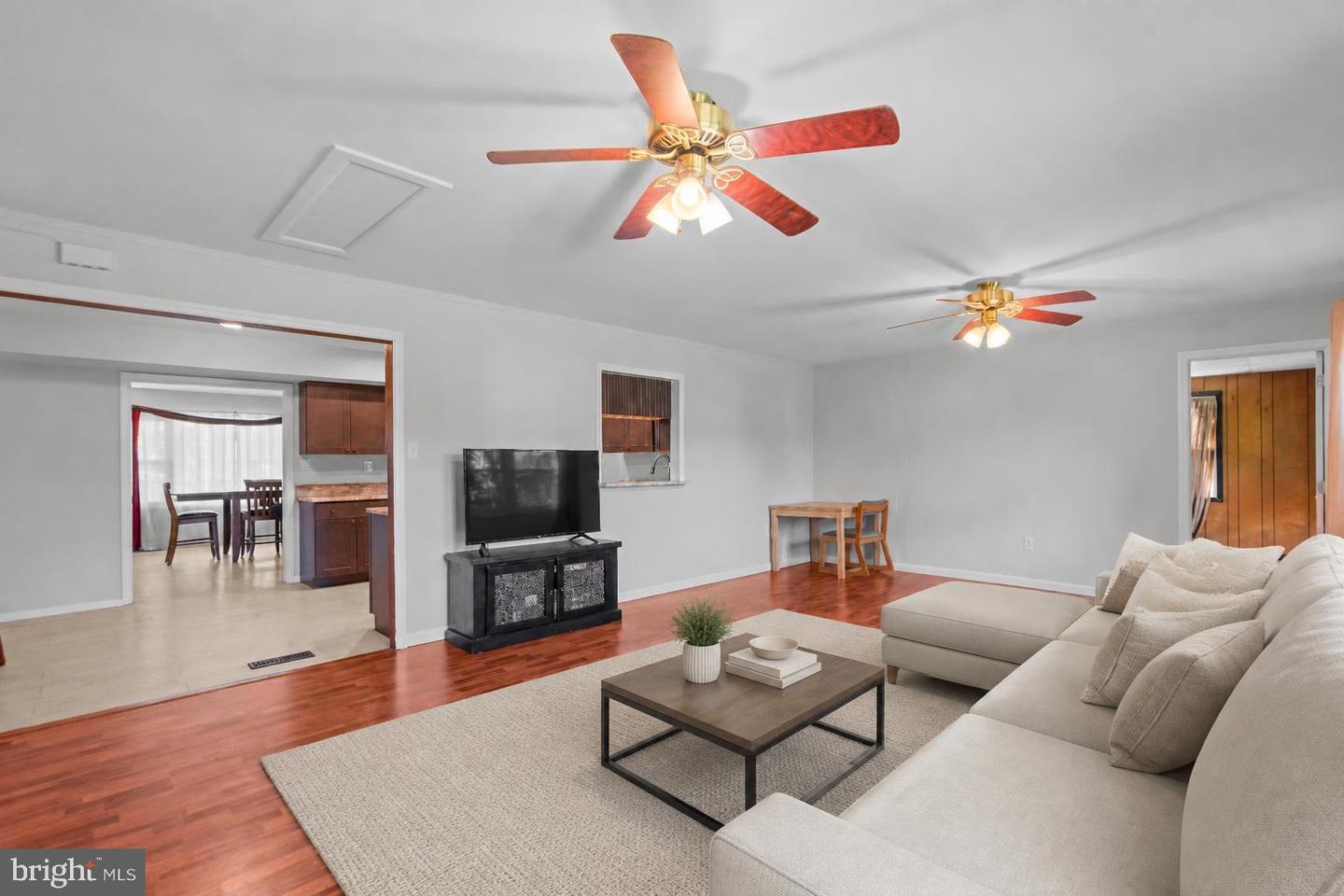 2802 Farris Ln Property Photo 5