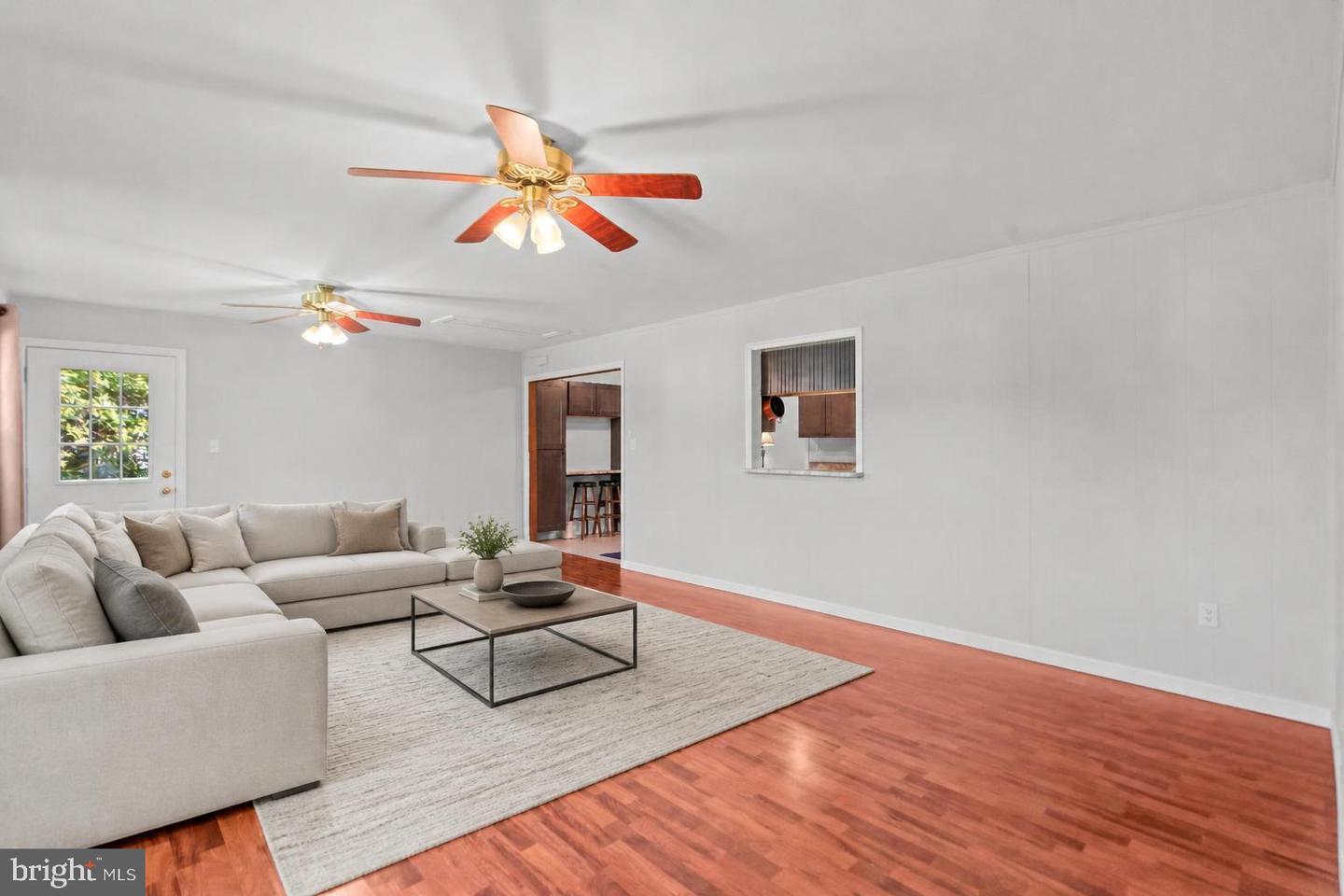 2802 Farris Ln Property Photo 8