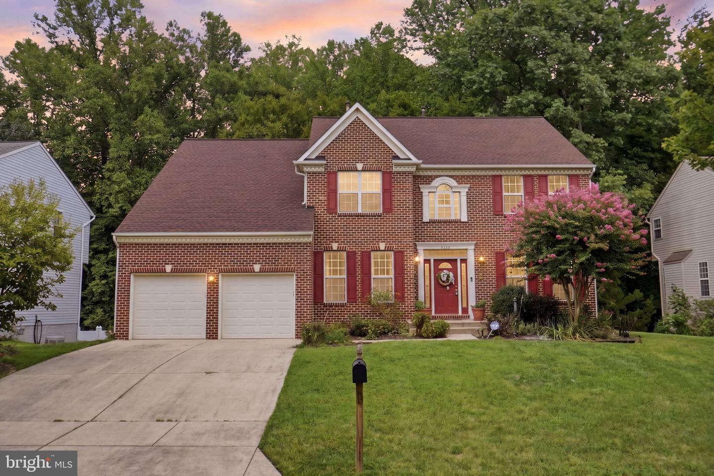 8105 Overfield Ct Property Photo 1