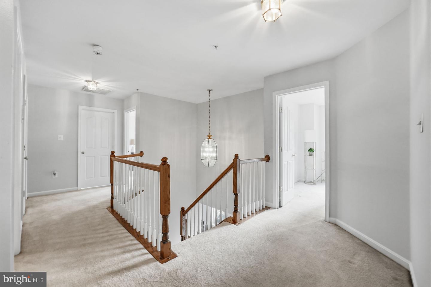 8105 Overfield Ct Property Photo 24