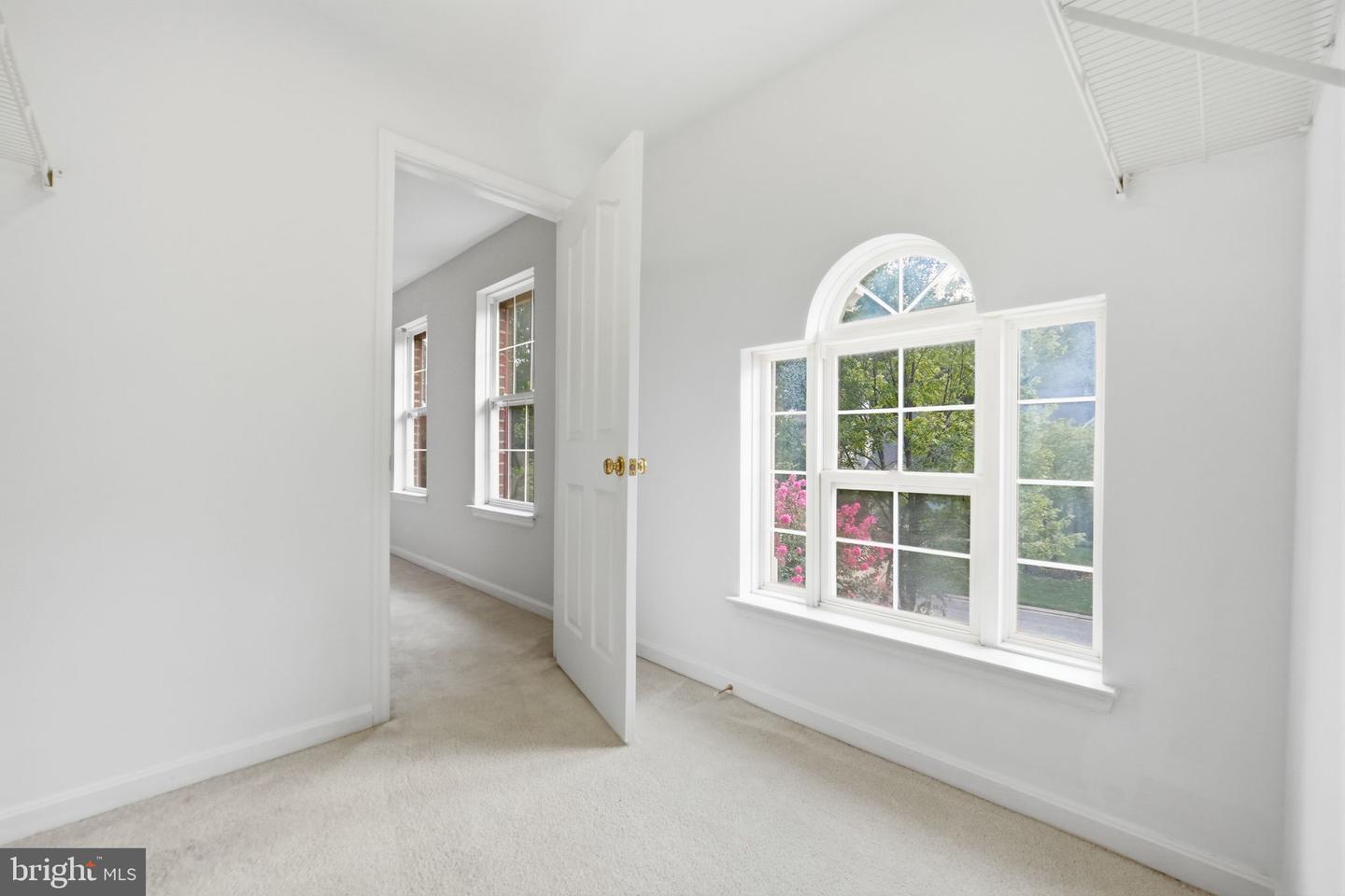 8105 Overfield Ct Property Photo 34