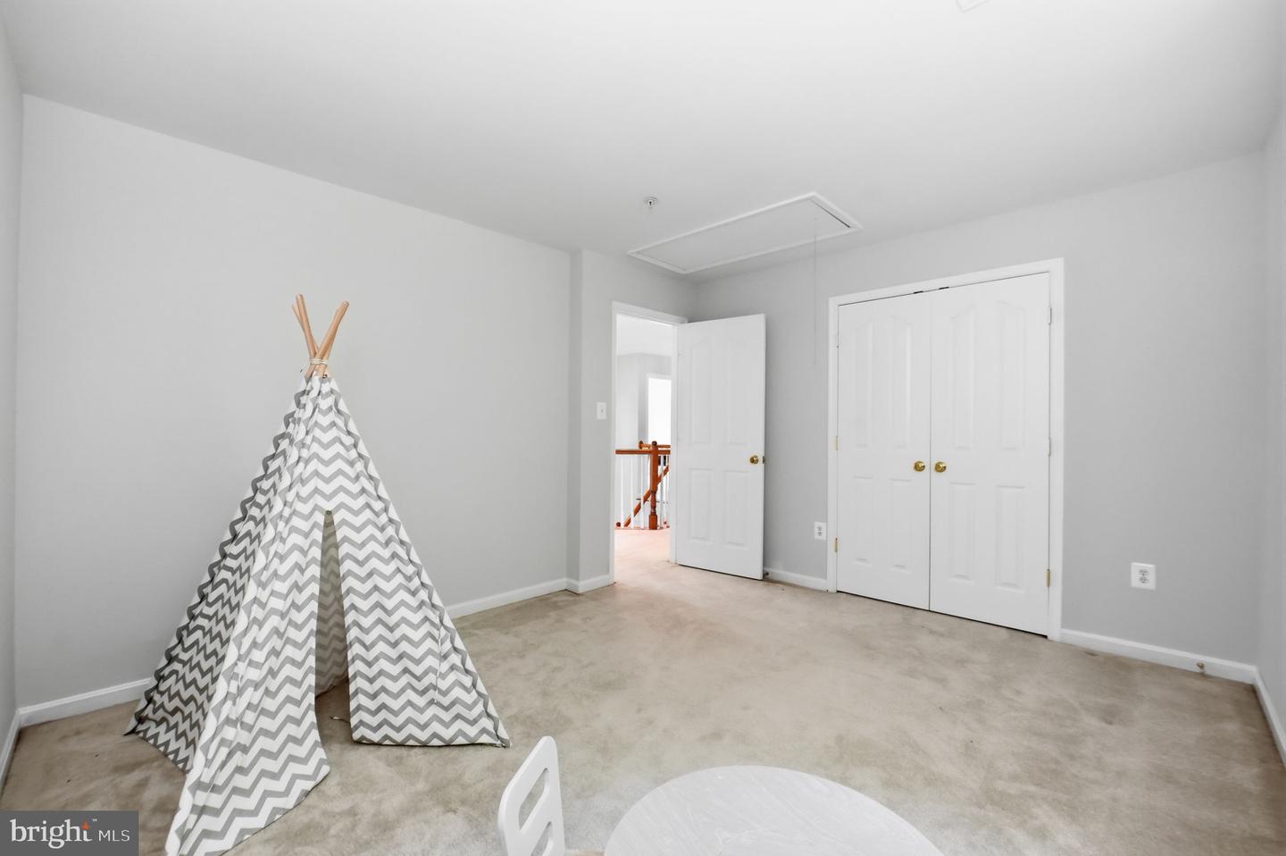 8105 Overfield Ct Property Photo 40