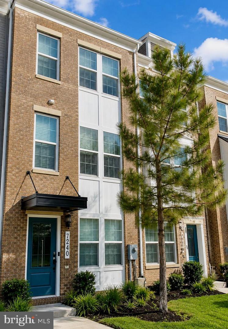 7240 CLAGETT DR #719