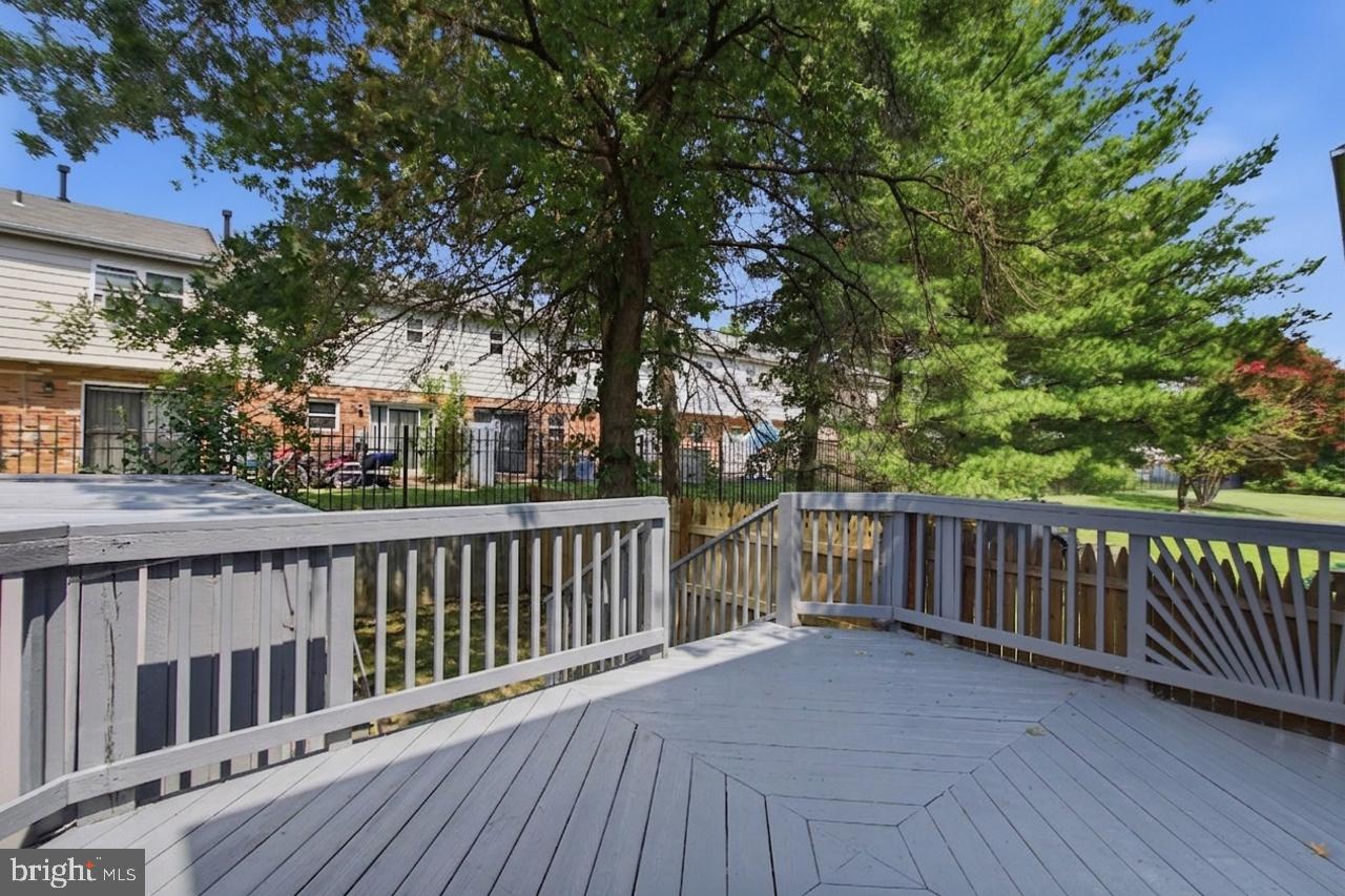 7008 Flag Harbor Dr Property Photo 33