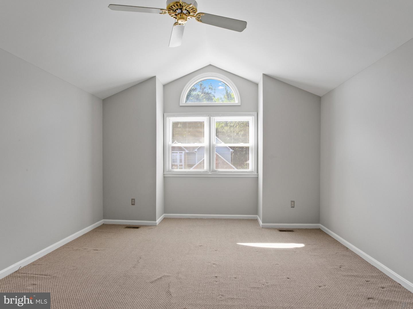 9320 Creekview Dr Property Photo 17