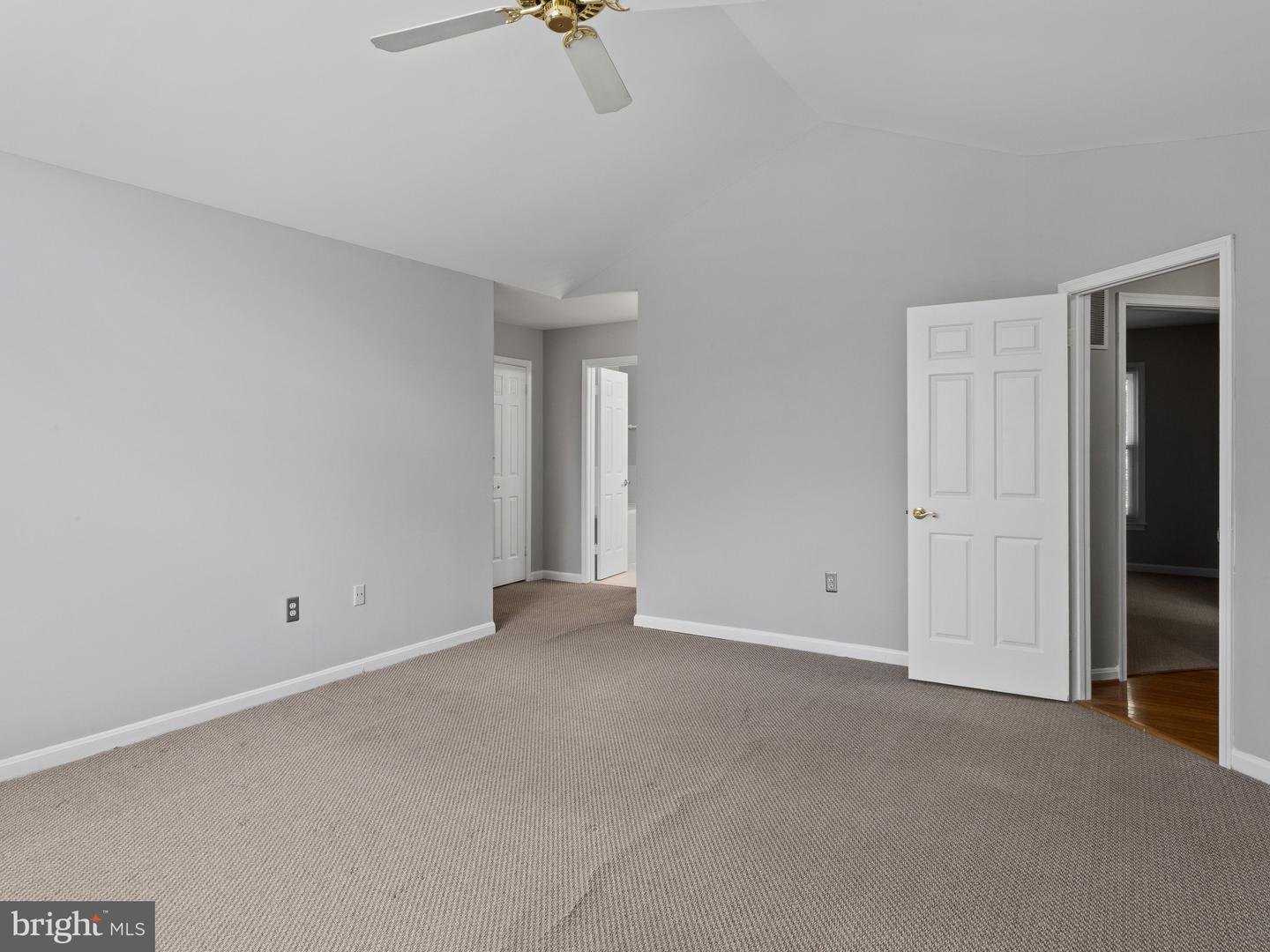 9320 Creekview Dr Property Photo 20