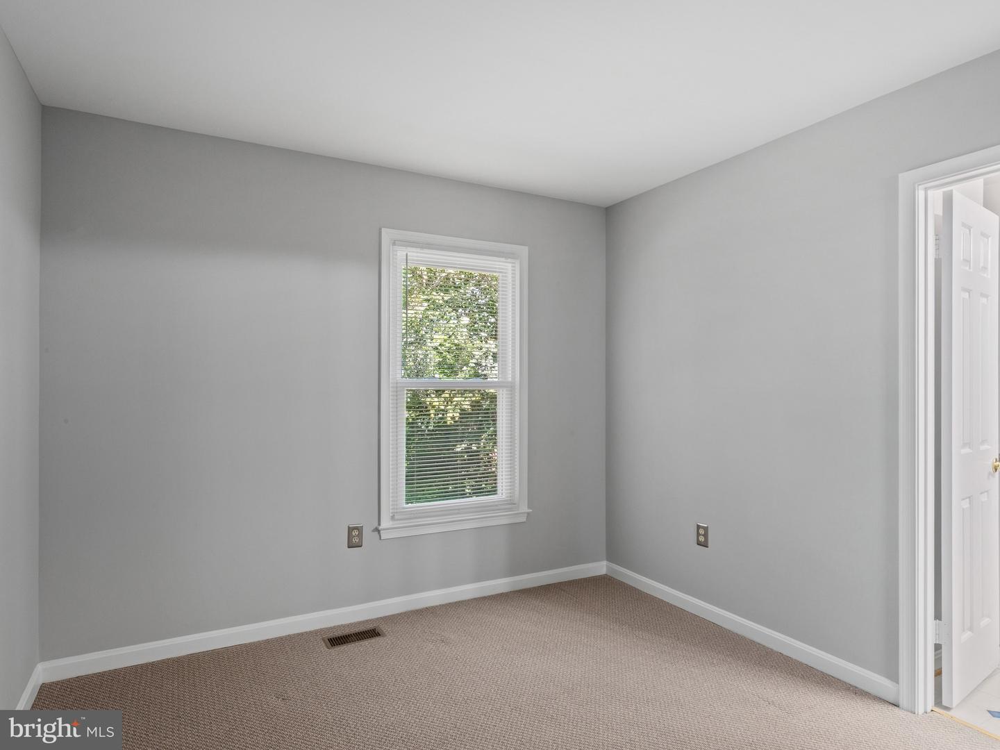 9320 Creekview Dr Property Photo 25