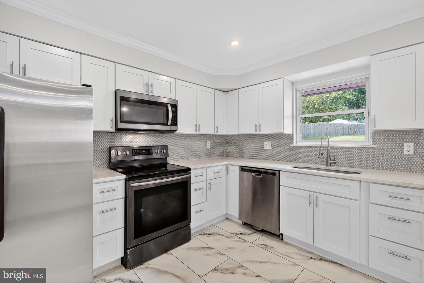 3515 Lumar Dr Property Photo 11