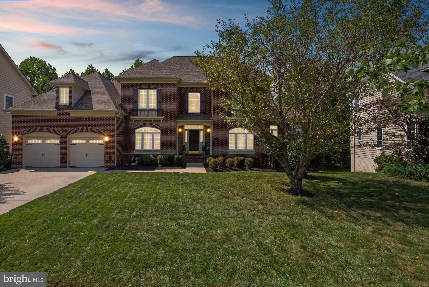 15430 Symondsbury Way Property Photo 1