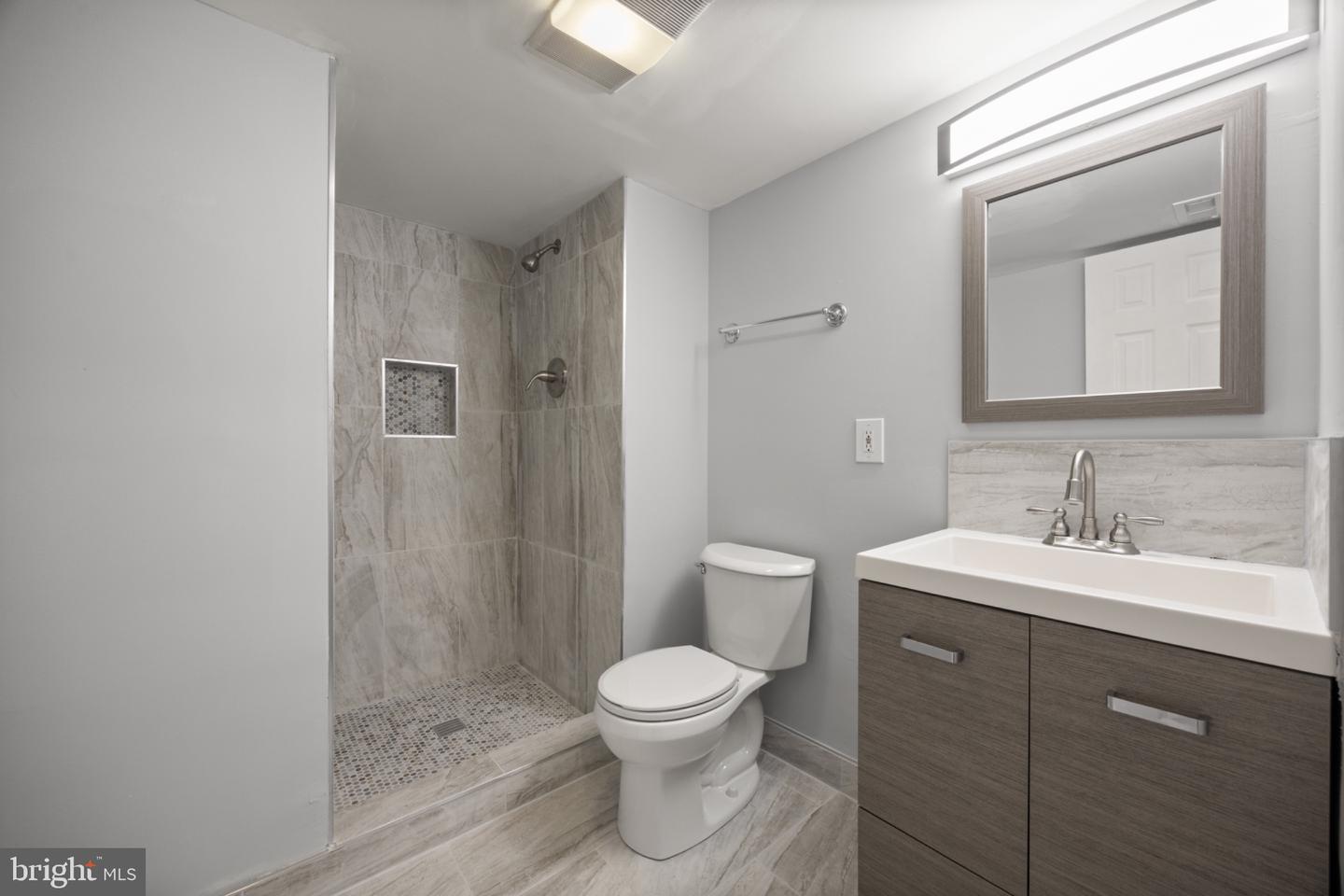 10401 Grandhaven Ave Property Photo 28