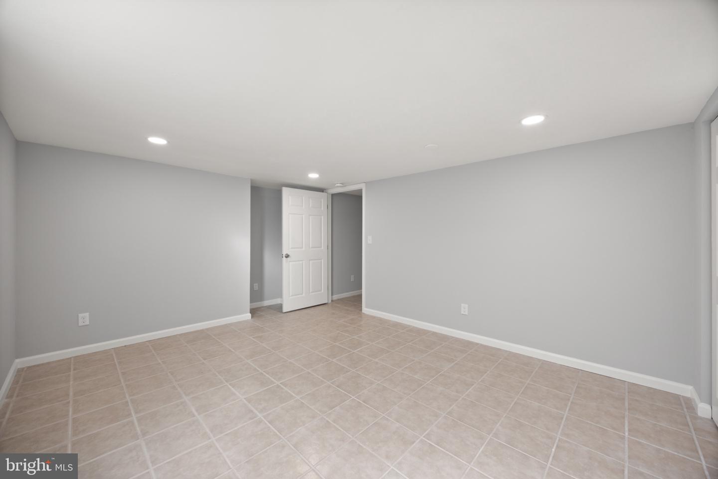 10401 Grandhaven Ave Property Photo 32
