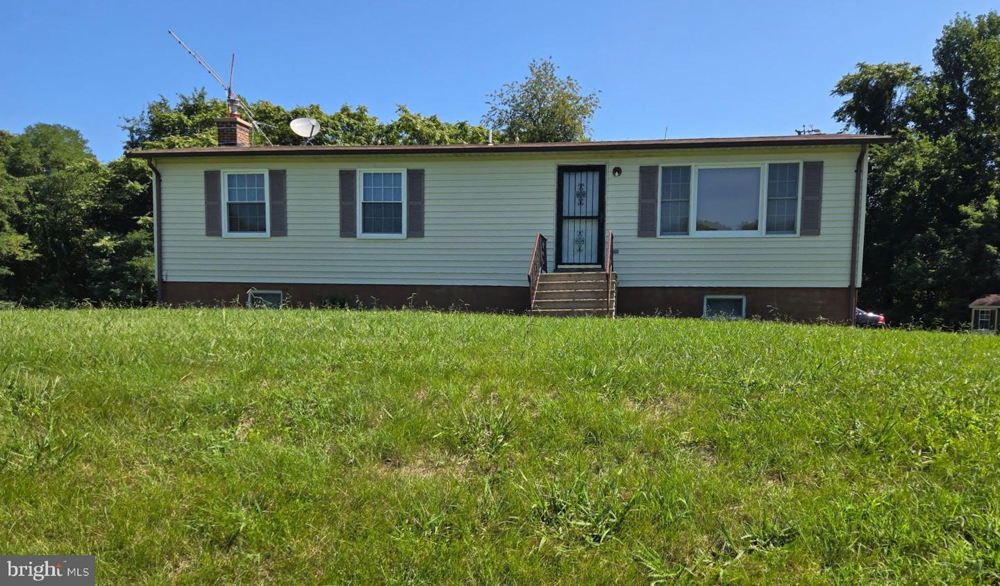 17635 Eagle Harbor Rd Property Photo 1