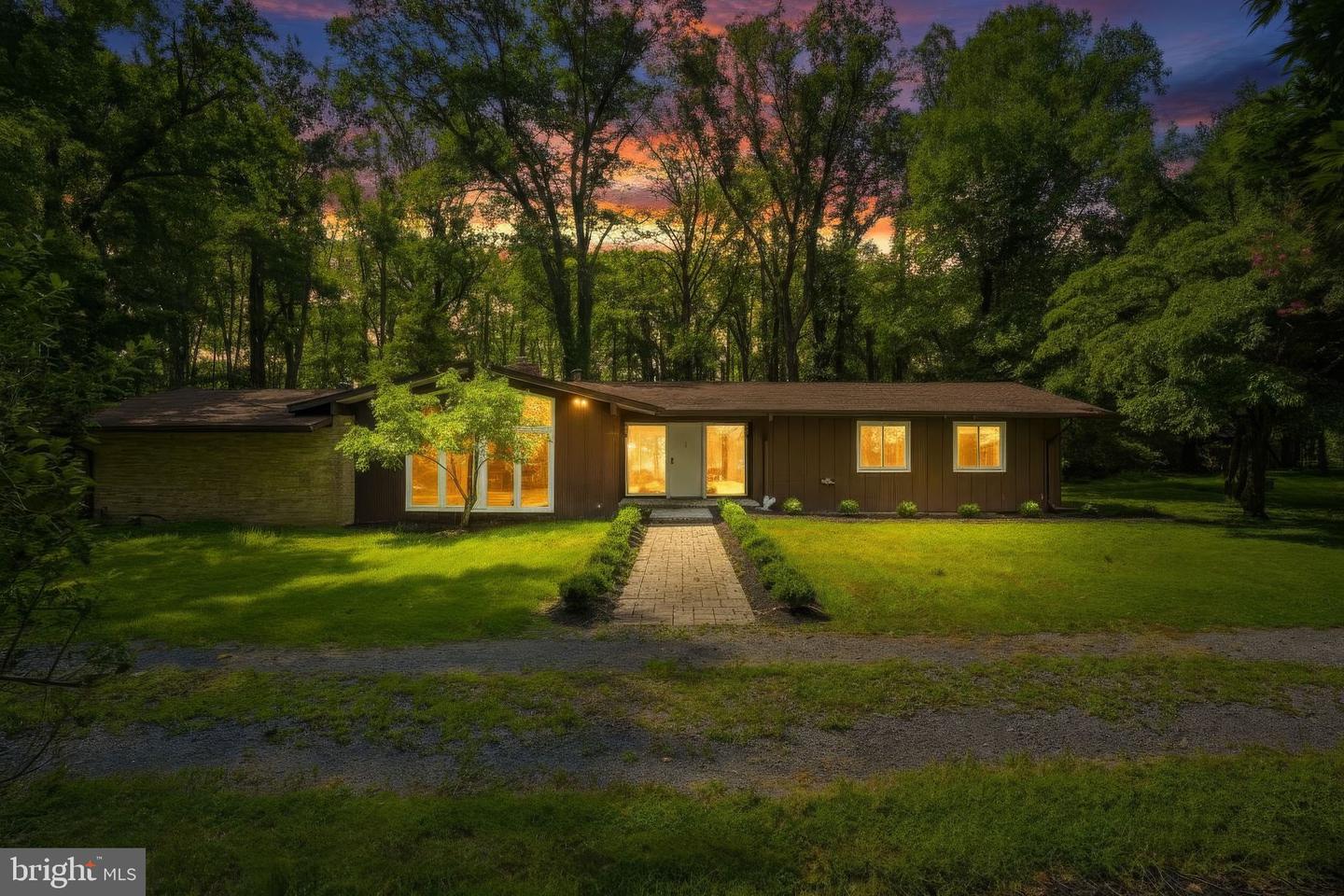 15444 Old Marshall Hall Rd Property Photo 1