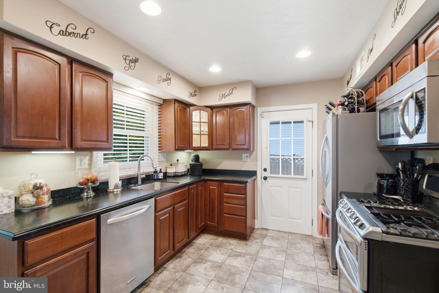 15515 Straughn Dr Property Photo 12
