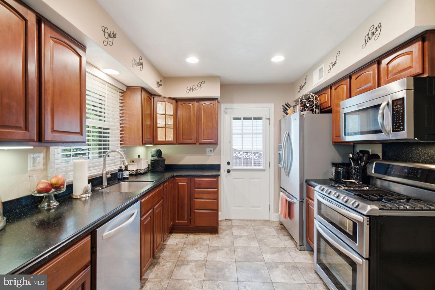15515 Straughn Dr Property Photo 13
