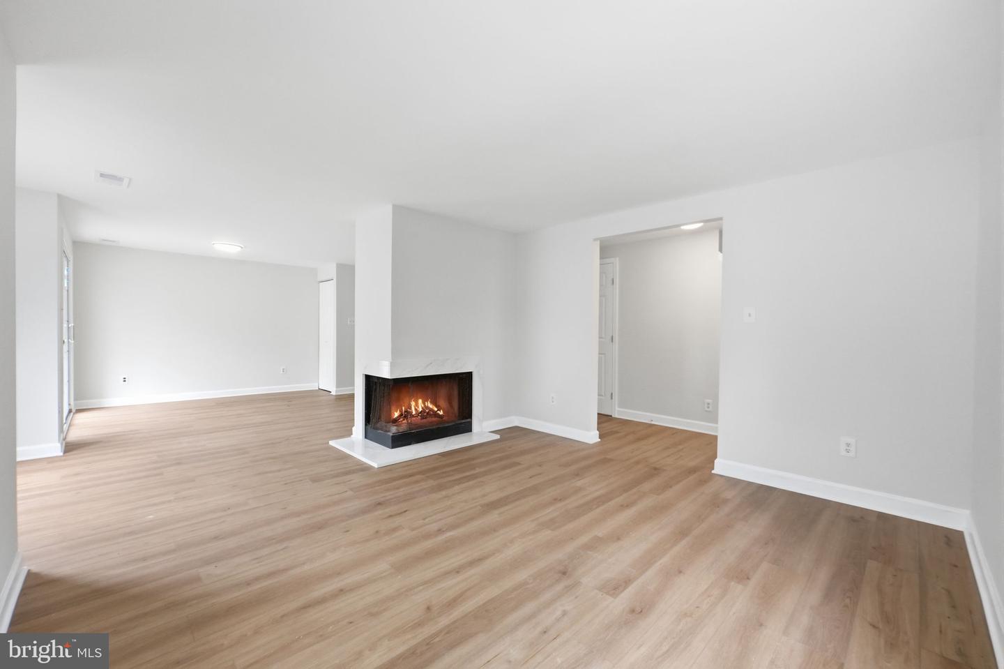 14333 Marlborough Ln Property Photo 8