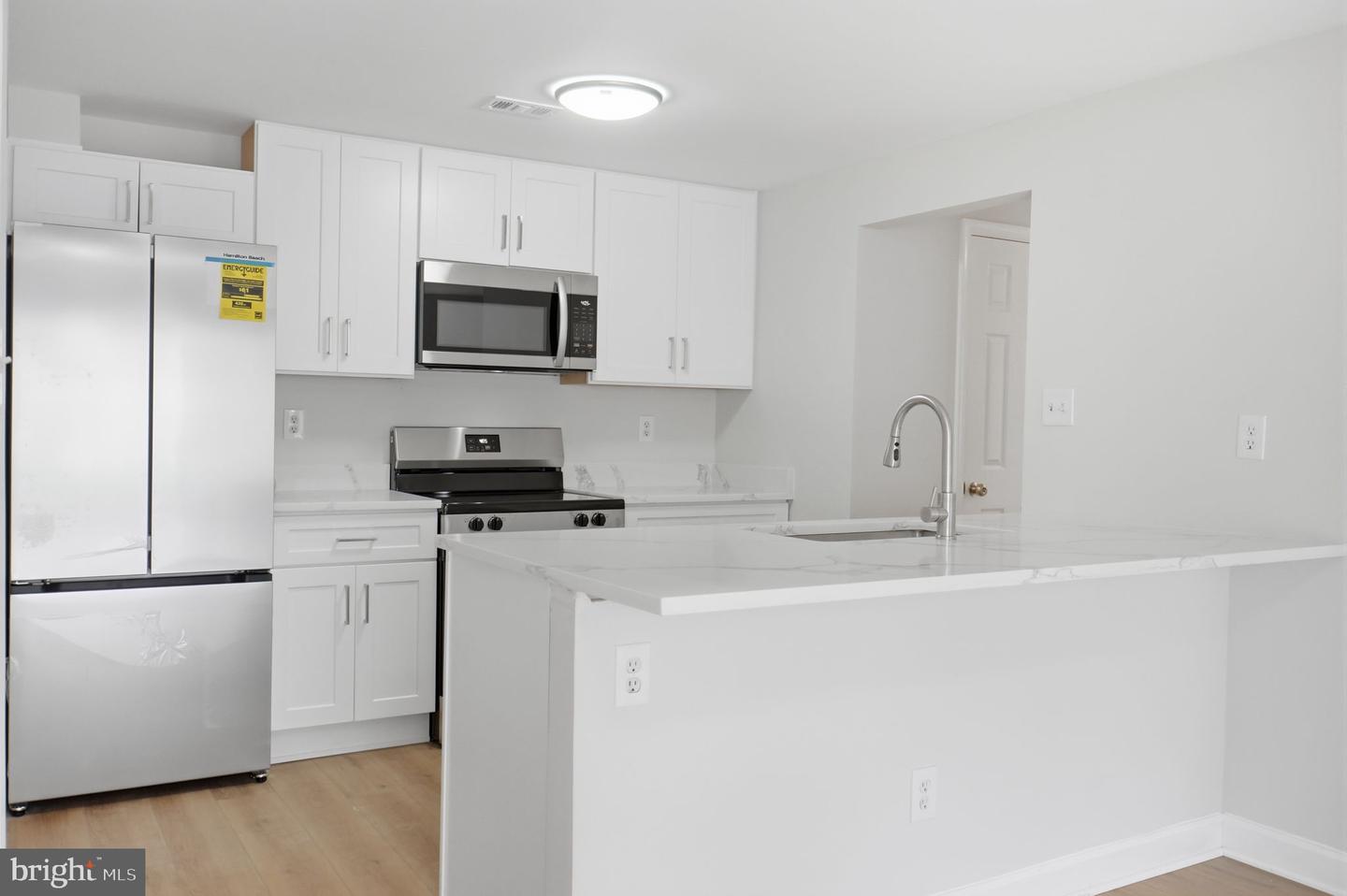 14333 Marlborough Ln Property Photo 13
