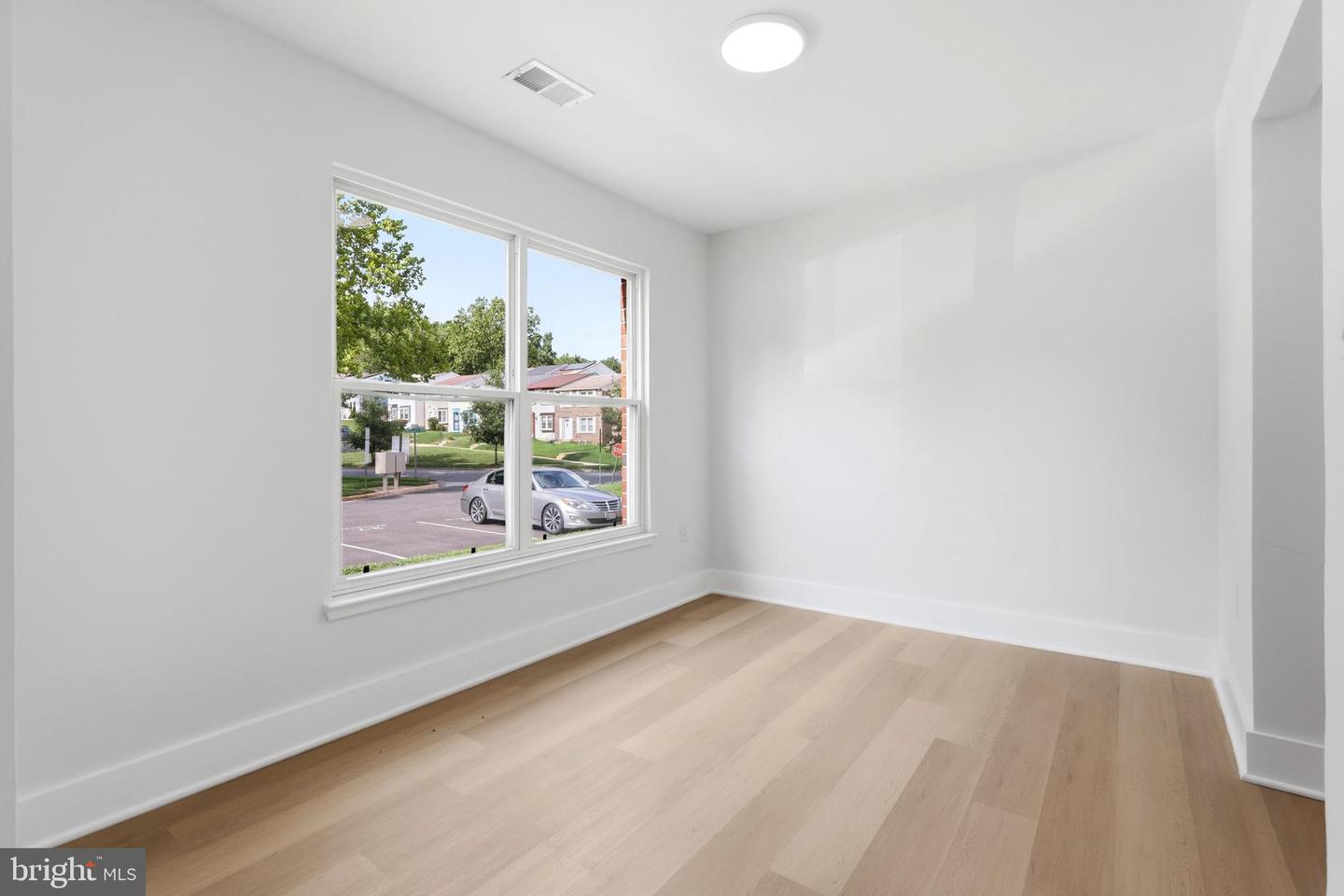 7621 Ingrid Pl Property Photo 5