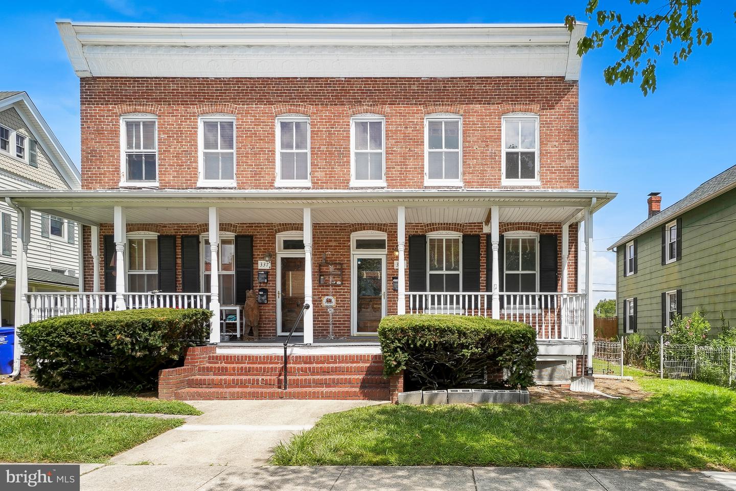 335 Prince George St Property Photo 1