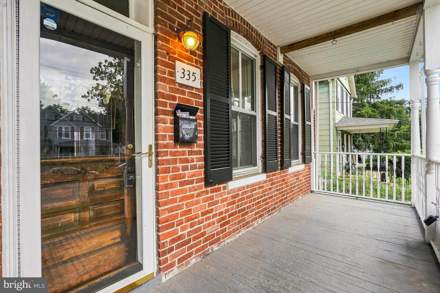 335 Prince George St Property Photo 4