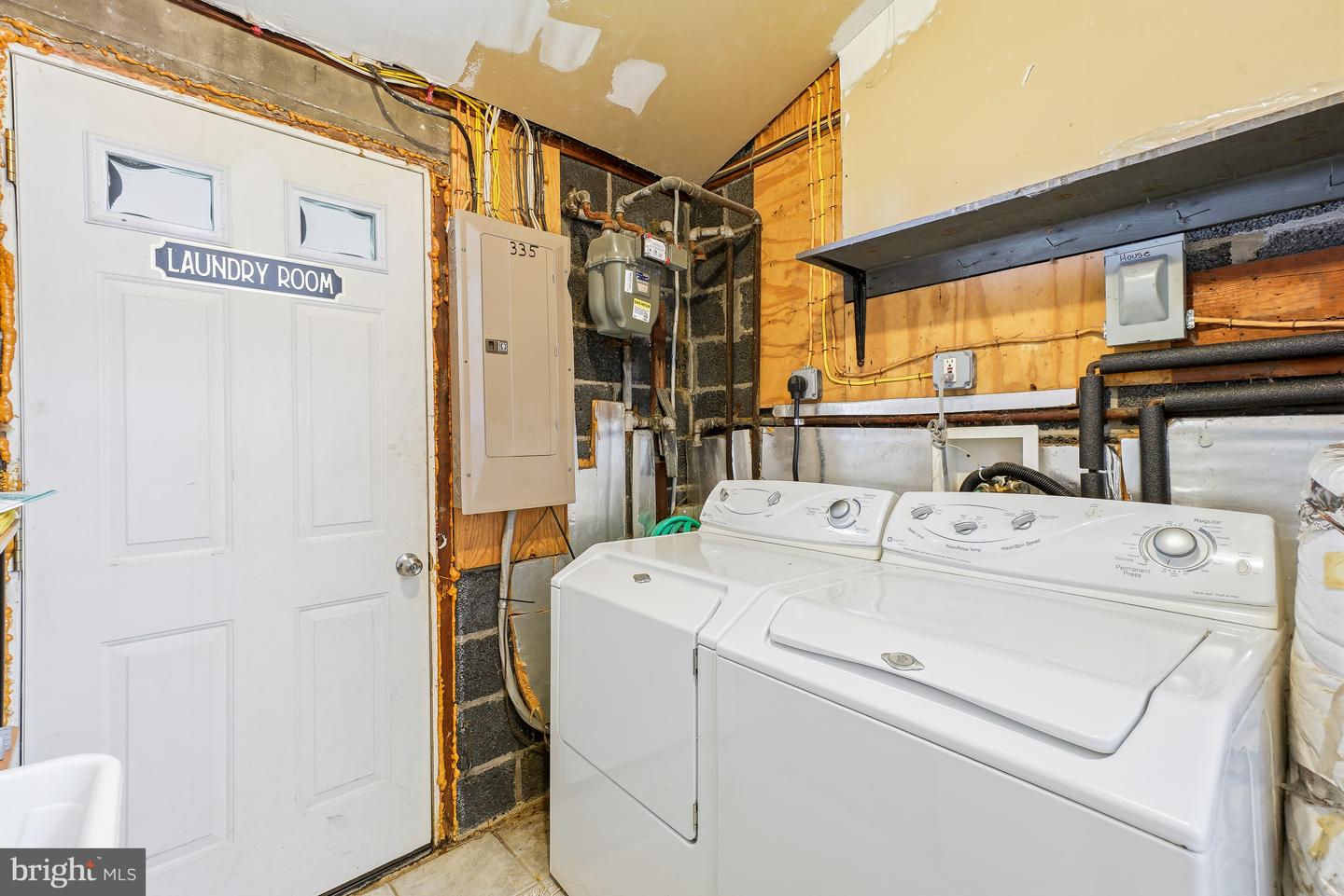 335 Prince George St Property Photo 21