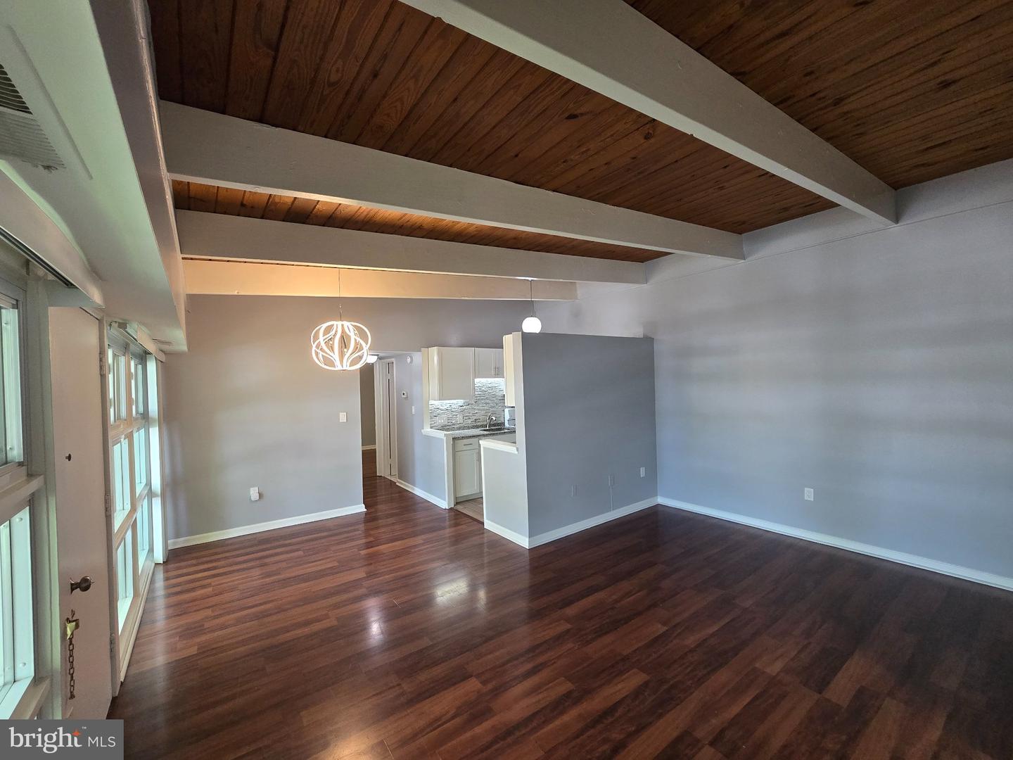 1702 Hannon St #203 Property Photo 5