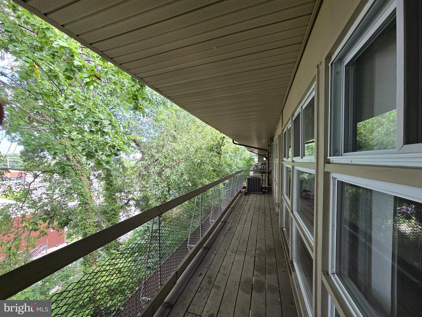 1702 Hannon St #203 Property Photo 27