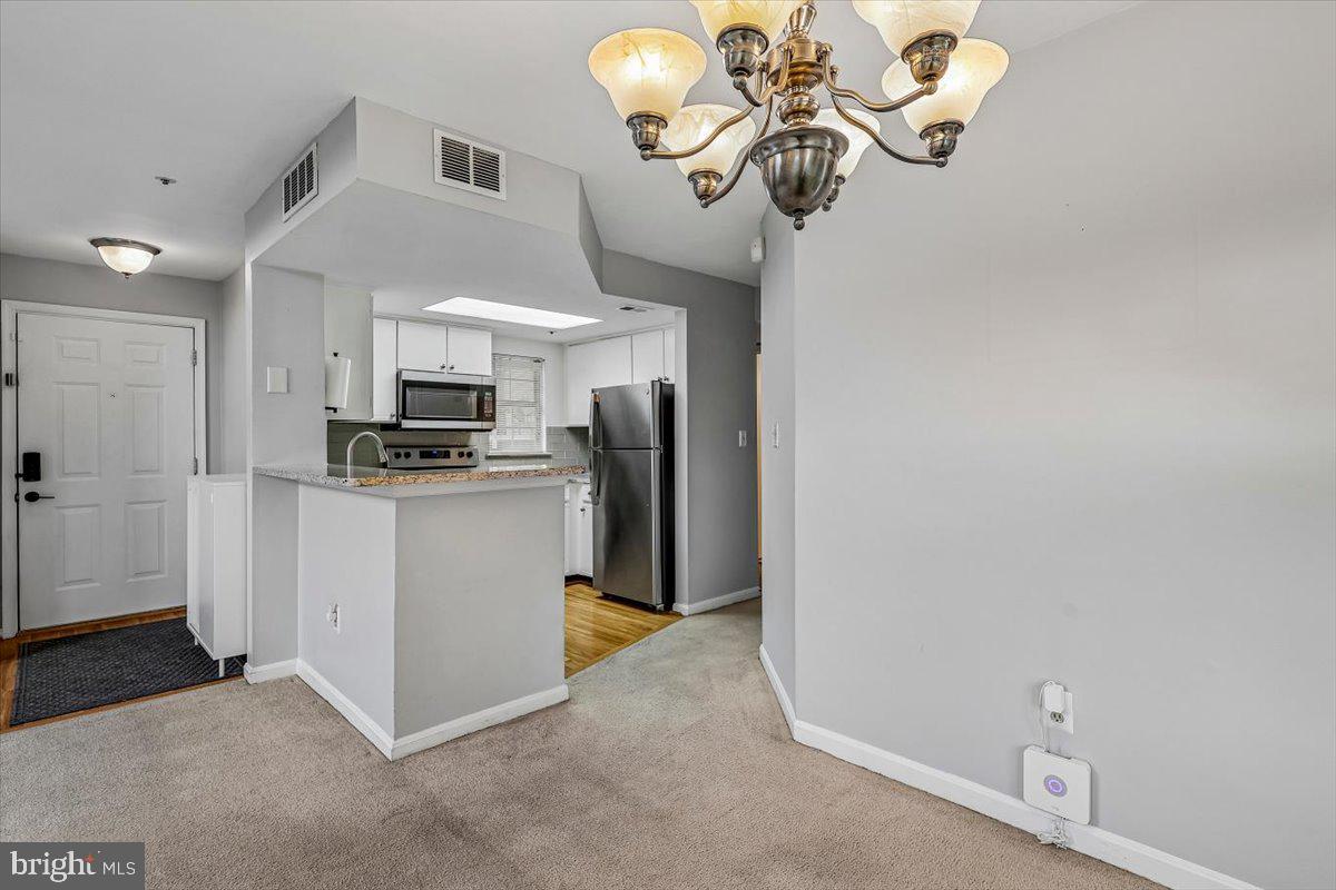 15706 Easthaven Ct #804 Property Photo 4