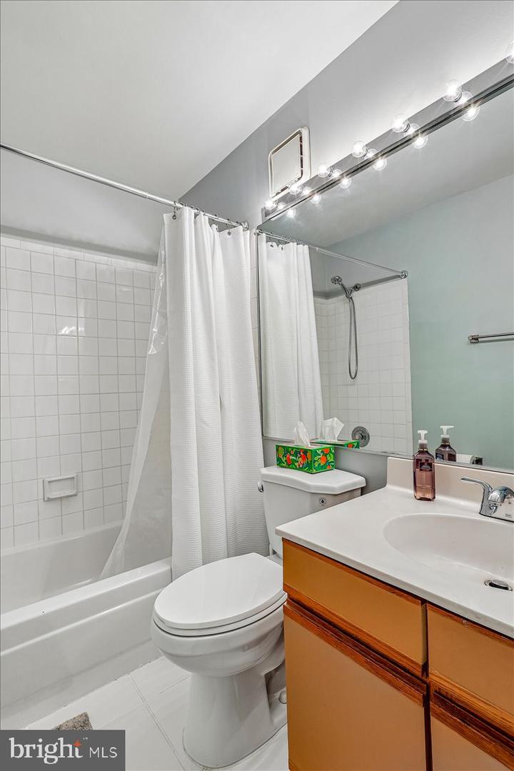 15706 Easthaven Ct #804 Property Photo 10