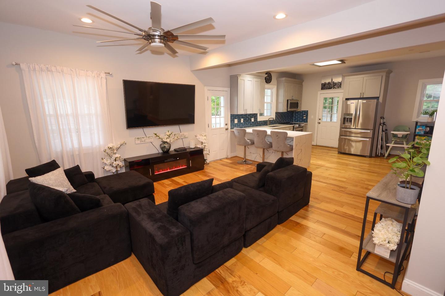 22907 Benjamin Banneker Blvd Property Photo 3