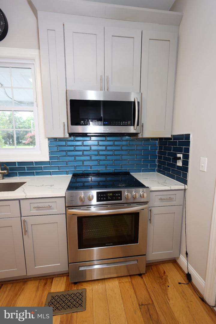 22907 Benjamin Banneker Blvd Property Photo 5