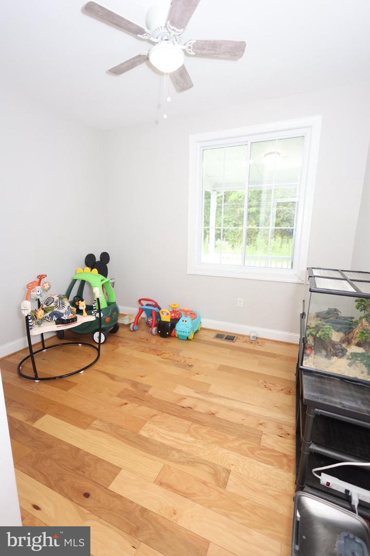 22907 Benjamin Banneker Blvd Property Photo 8