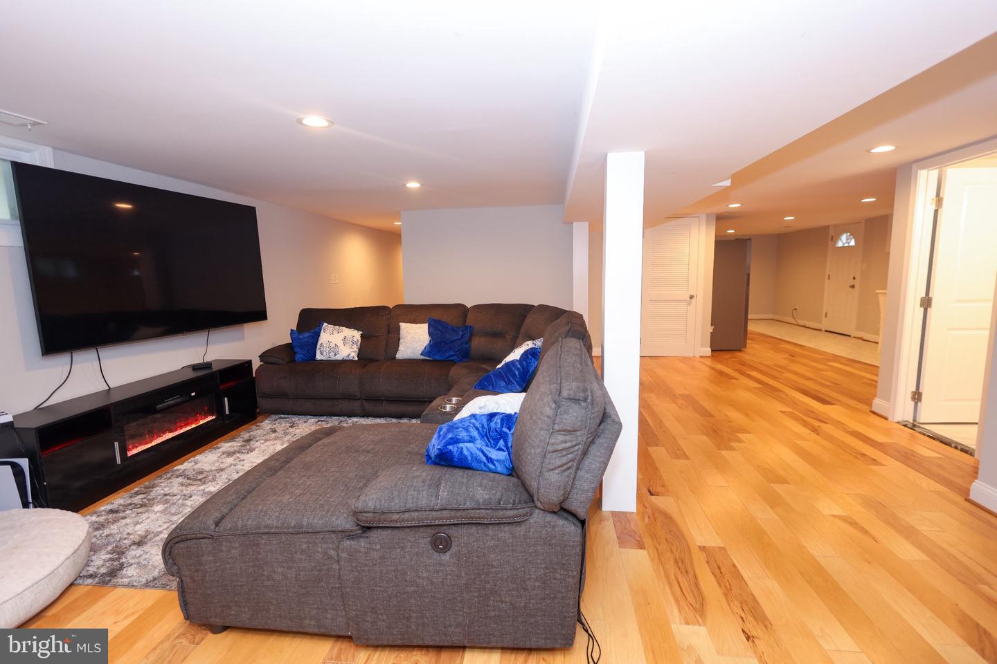 22907 Benjamin Banneker Blvd Property Photo 24