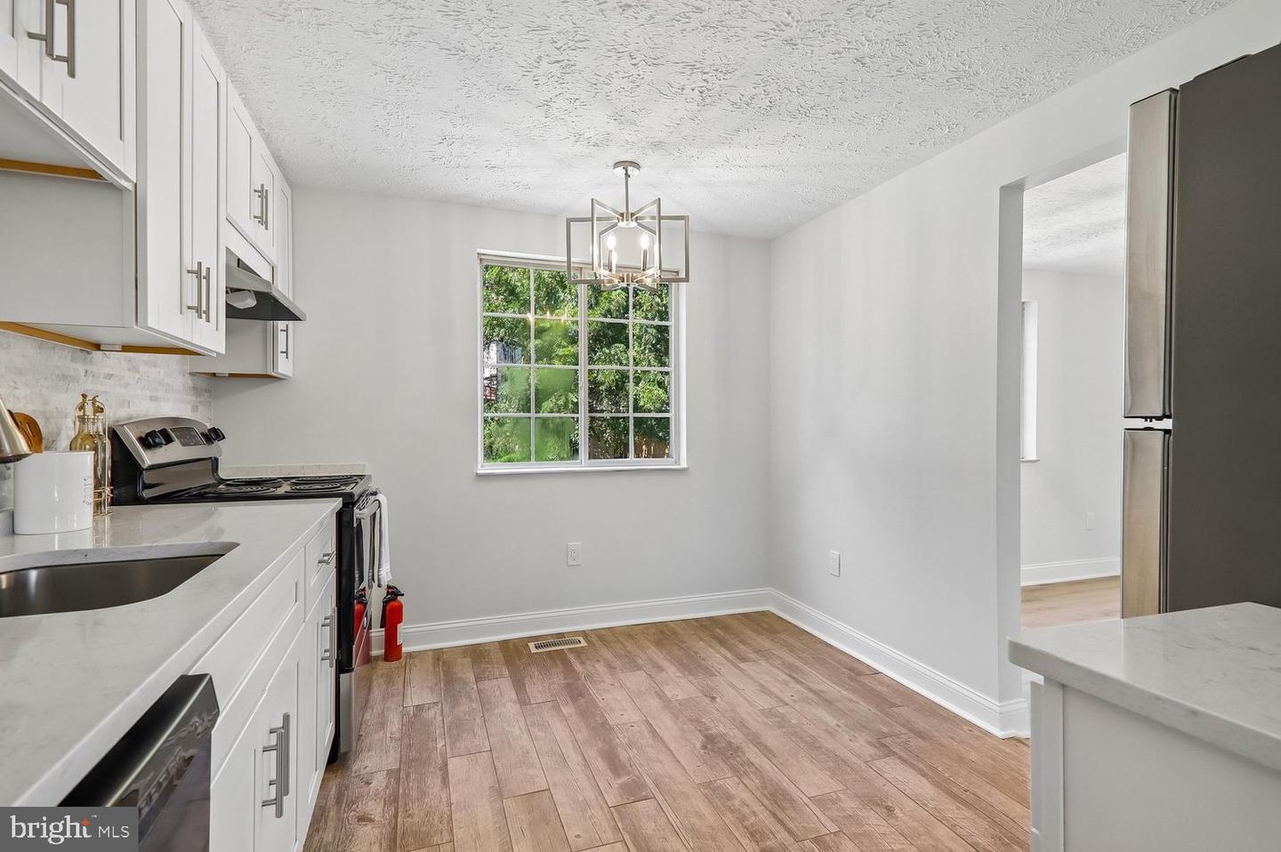 6612 Seward Rd Property Photo 14