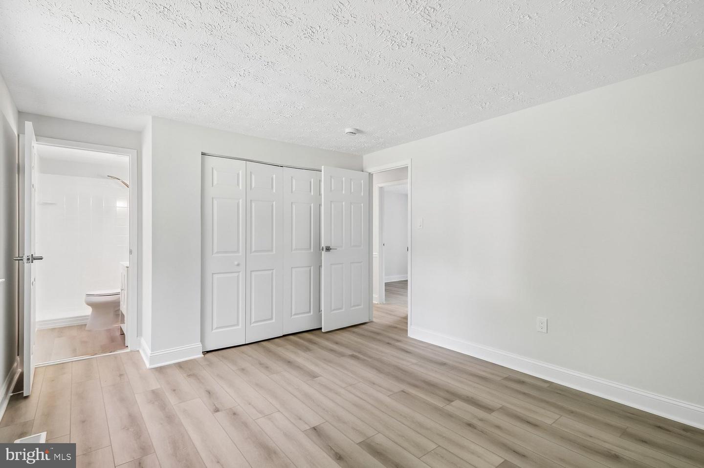 6612 Seward Rd Property Photo 18